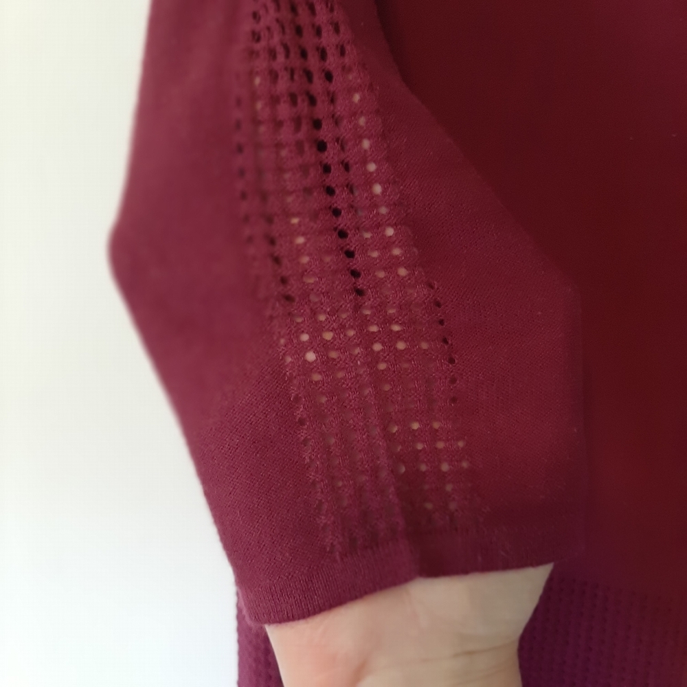 Raspberry colored boatneck sweater - Picture 4 of 5